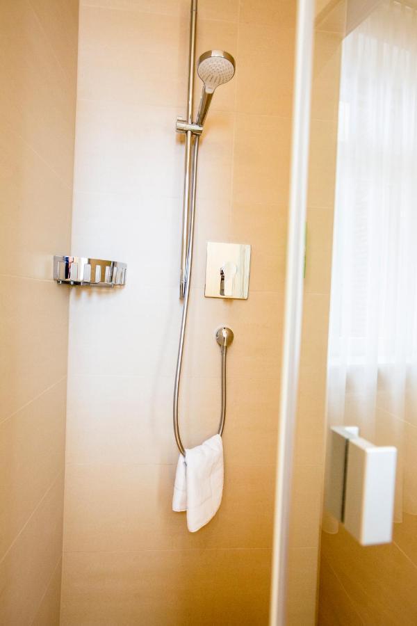 Sevendays Hotel カールスルーエ エクステリア 写真