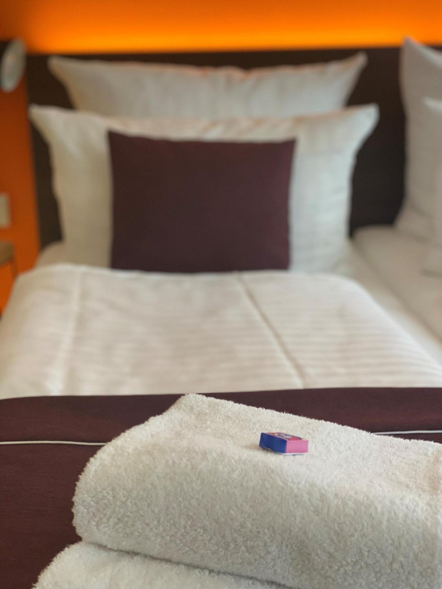 Sevendays Hotel カールスルーエ エクステリア 写真